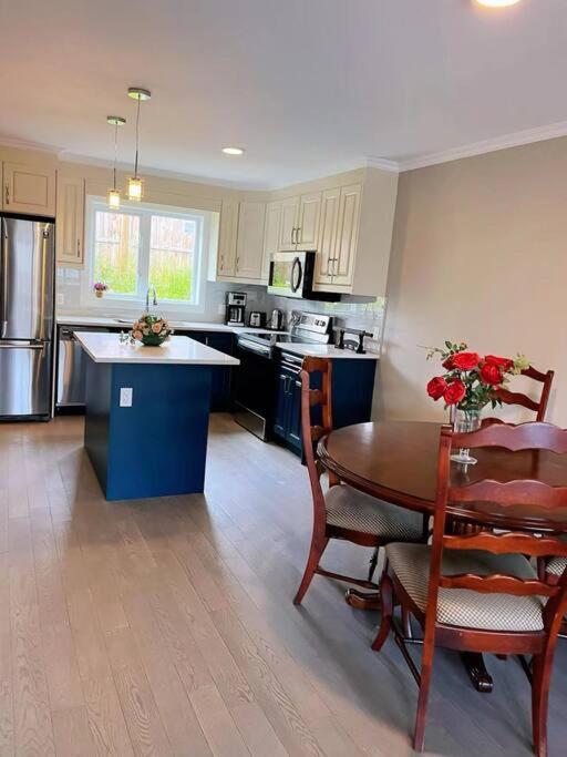 Brand New Luxury 2-Bedroom Townhouse. Duncan Kültér fotó