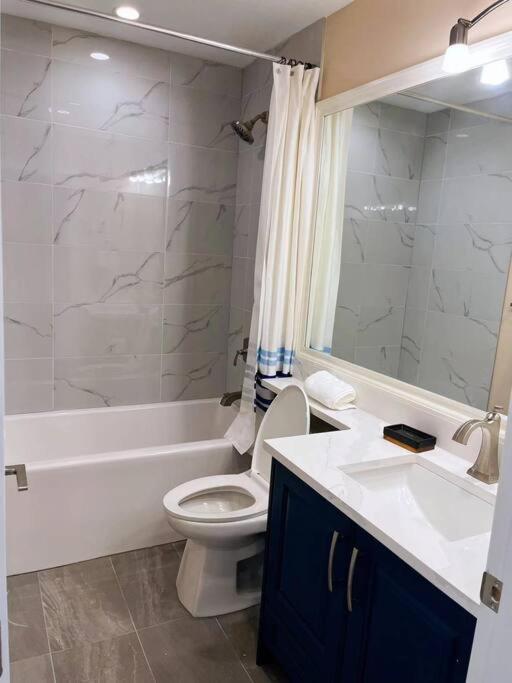 Brand New Luxury 2-Bedroom Townhouse. Duncan Kültér fotó